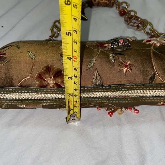 RARE HTF Like new Mary Frances Vintage Jeweled & Beaded feathers Clutch - Picture 10 of 16